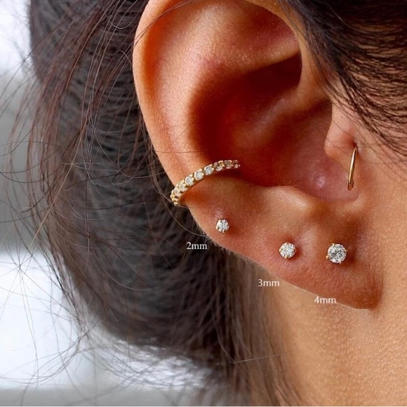 HIGH QUALITY ✨CZ Flat Screw Back Stud Earrings,14K Gold Cubic Zirconia Earrings - Picture 5 of 6